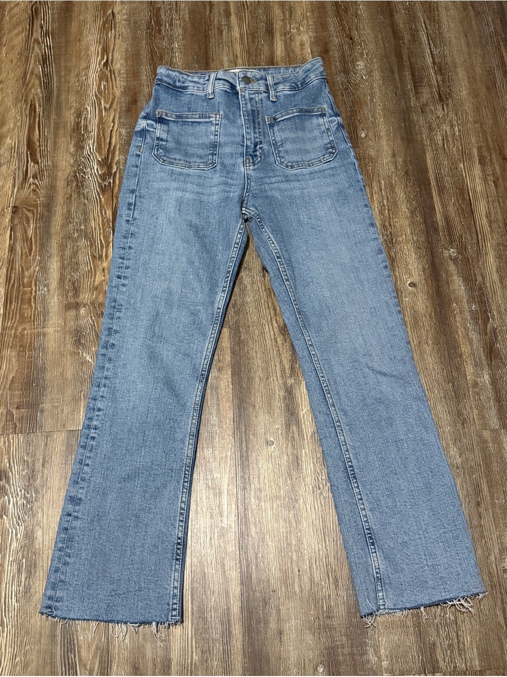 Zara High Rise Cropped Jeans Women's 2 Patch Pocket Frayed Hem Stretch Denim